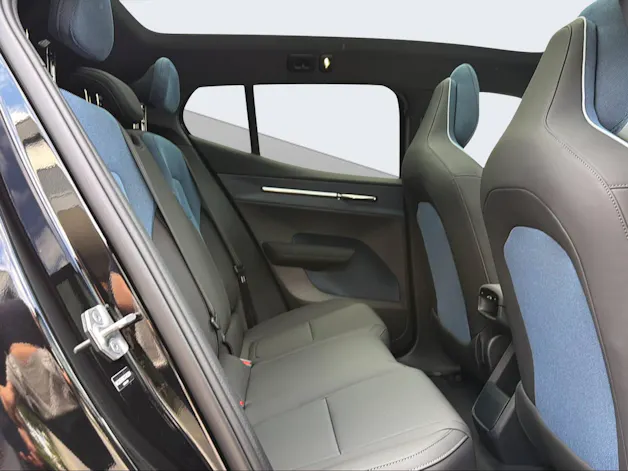 Volvo EX30 CC E60 Twin Performance AWD