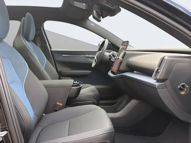 Volvo EX30 CC E60 Twin Performance AWD