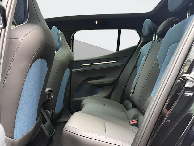 Volvo EX30 CC E60 Twin Performance AWD