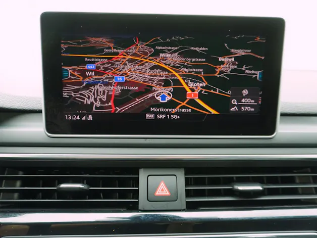 AUDI A4 Avant 2.0 TDI S line quattro S-Tronic