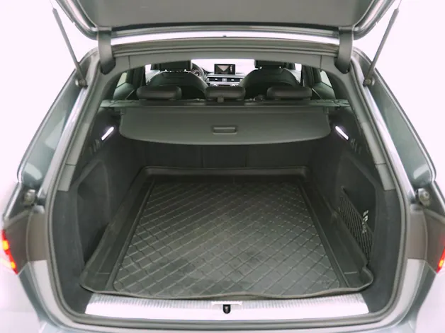 AUDI A4 Avant 2.0 TDI S line quattro S-Tronic