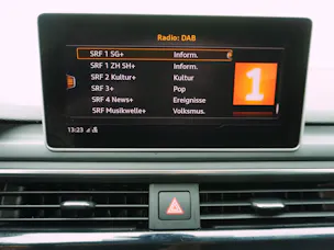 Audi A4 Avant 2.0 TDI S line quattro S-Tronic