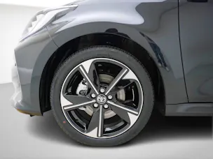 Toyota Yaris 1.5 VVT-i HSD Premium