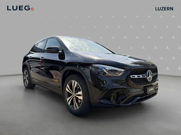 Mercedes-Benz GLA 200 Night Star 7G-DCT