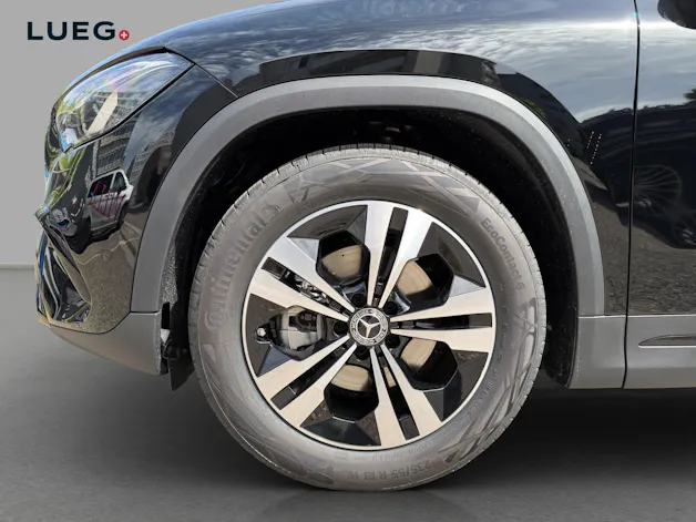 Mercedes-Benz GLA 200 Night Star 7G-DCT