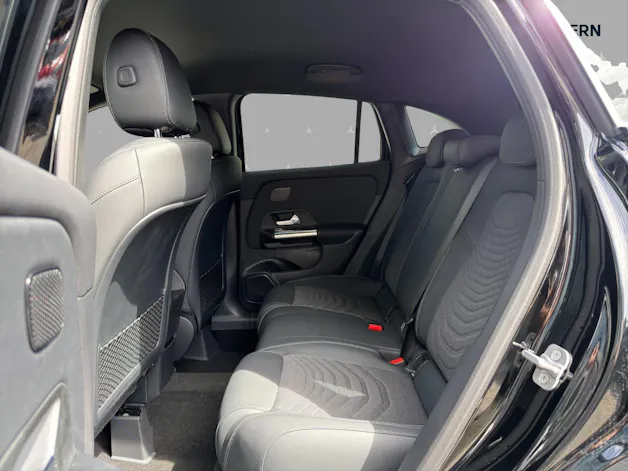 Mercedes-Benz GLA 200 Night Star 7G-DCT