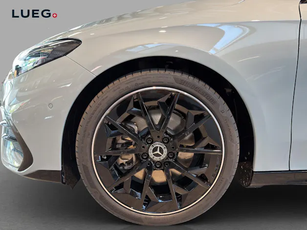 Mercedes-Benz CLA Shooting Brake 220 4Matic 8G-DCT