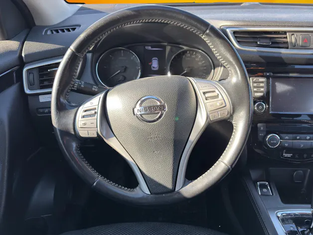 Nissan Qashqai 1.6 dCi tekna Xtronic CVT " DOMMAGE CARROSSERIE "