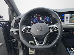 VW Golf VIII 1.5 TSI R-Line