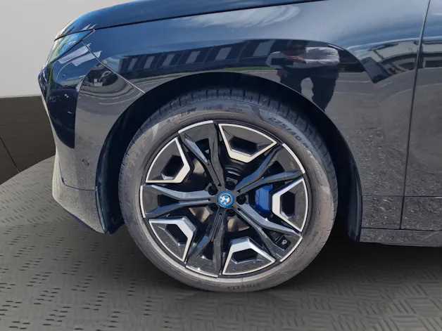 BMW iX xDrive40
