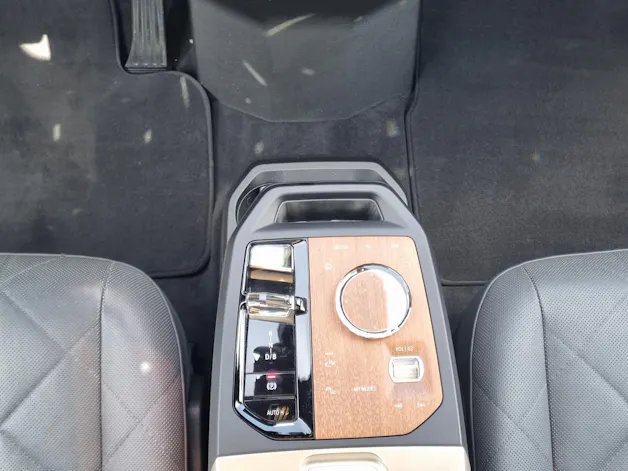 BMW iX xDrive40