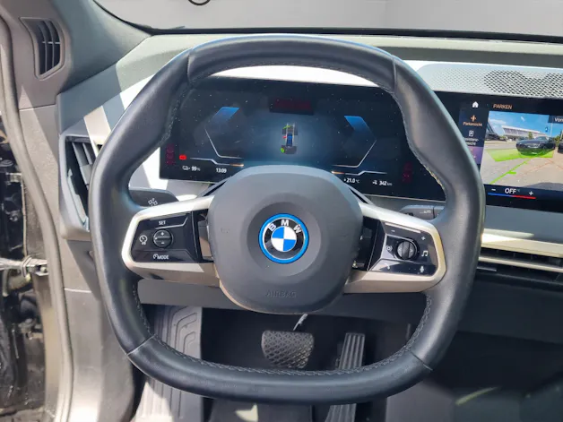 BMW iX xDrive40