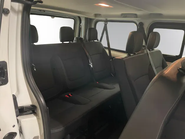 Renault Trafic Blue dCi 120 Passenger Zen