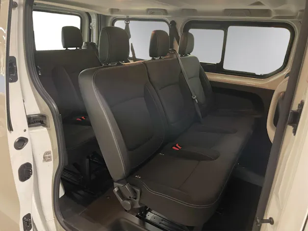 Renault Trafic Blue dCi 120 Passenger Zen