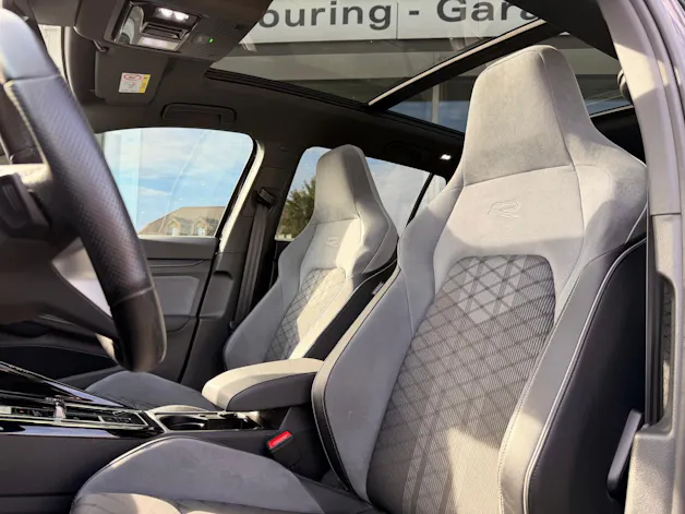 VW Golf Variant 2.0 TSI R-Line DSG 4Motion