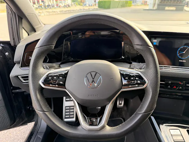 VW Golf Variant 2.0 TSI R-Line DSG 4Motion