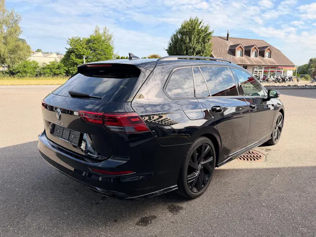 VW Golf Variant 2.0 TSI R-Line DSG 4Motion