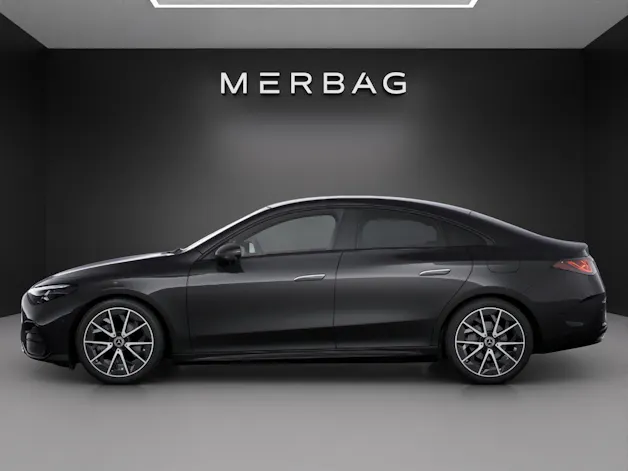 Mercedes-Benz CLA 220 4Matic 8G-DCT