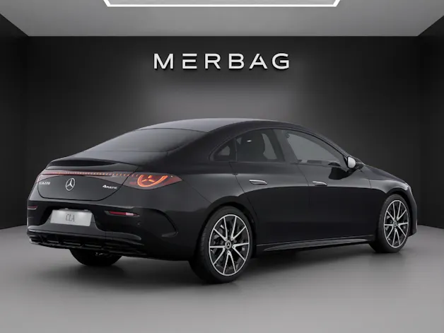 Mercedes-Benz CLA 220 4Matic 8G-DCT