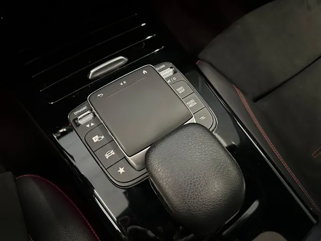Mercedes-Benz CLA 220 AMG Line 7G-DCT 4Matic