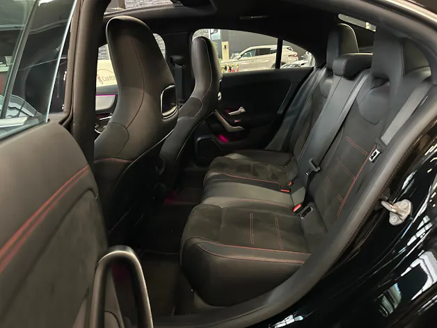 Mercedes-Benz CLA 220 AMG Line 7G-DCT 4Matic