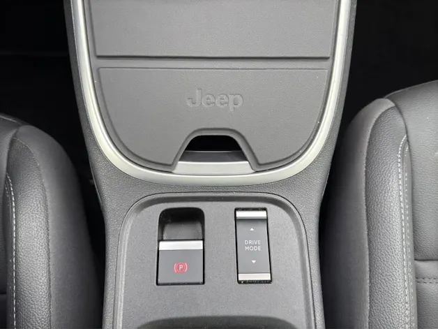 Jeep Avenger 1.2 MHEV Summit