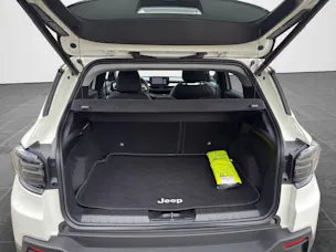 Jeep Avenger 1.2 MHEV Summit