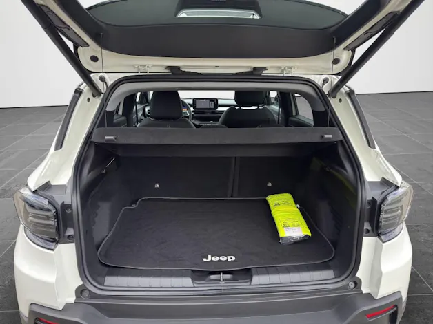 Jeep Avenger 1.2 MHEV Summit