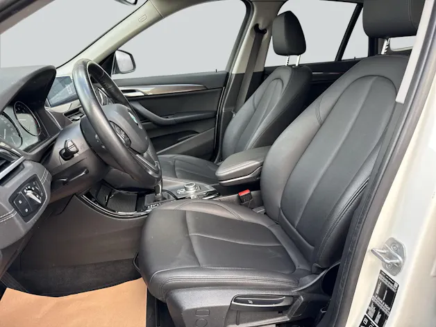 BMW X1 xDrive 20i xLine Steptronic