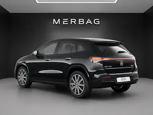 Mercedes-Benz EQA 300 66,5kWh 4Matic Swiss Star