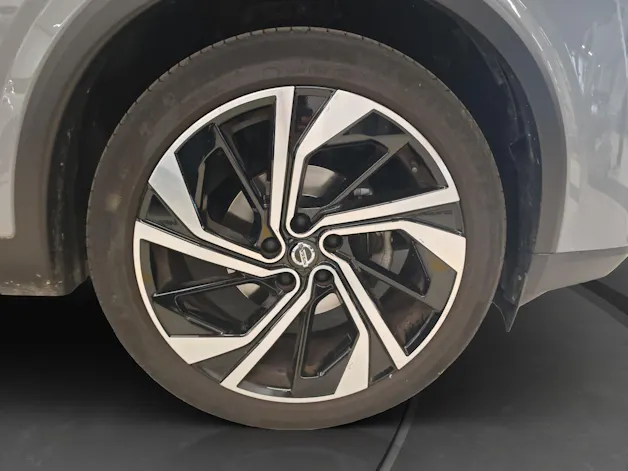 Nissan Qashqai 1.3 DIG-T MHEV Tekna+ Xtronic 4x4
