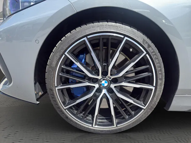 BMW M135i xDrive Steptronic