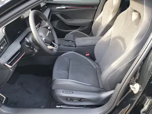Škoda Superb Combi 2.0 TDi Sportline 4x4 DSG