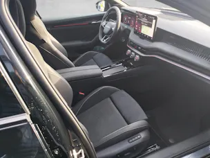 Škoda Superb Combi 2.0 TDi Sportline 4x4 DSG