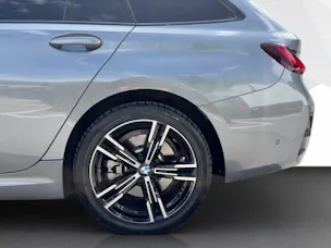 BMW 330e xDrive Touring