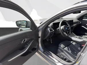 BMW 330e xDrive Touring
