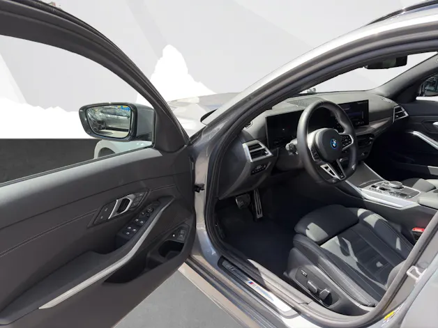 BMW 330e xDrive Touring