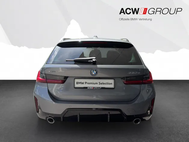 BMW 330e xDrive Touring