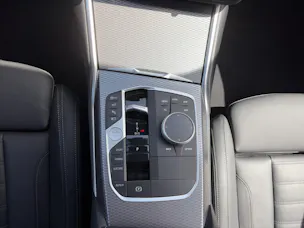 BMW 330e xDrive Touring