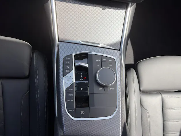 BMW 330e xDrive Touring