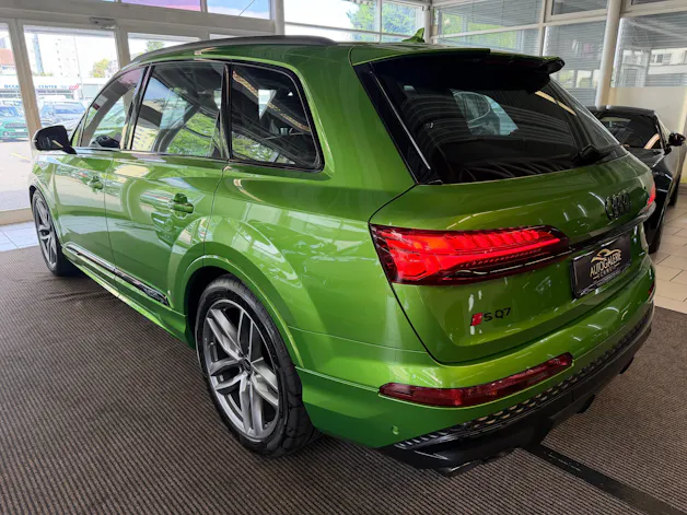Audi SQ7 TFSI quattro | CH | Gar. 06/2029 | EXCLUSIVE LACKIERUNG | Nachtsicht | Massage+Belüftung | Allradlenkung | AHK | 7 Sitz |