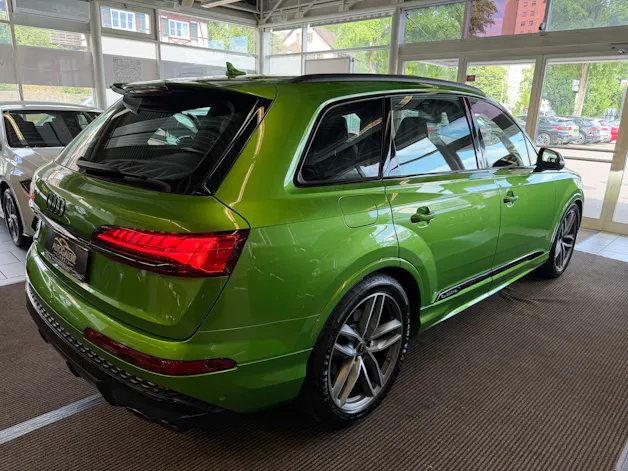 Audi SQ7 TFSI quattro | CH | Gar. 06/2029 | EXCLUSIVE LACKIERUNG | Nachtsicht | Massage+Belüftung | Allradlenkung | AHK | 7 Sitz |