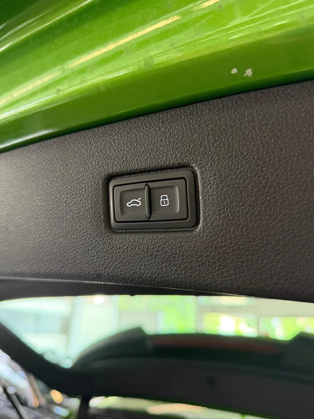 Audi SQ7 TFSI quattro | CH | Gar. 06/2029 | EXCLUSIVE LACKIERUNG | Nachtsicht | Massage+Belüftung | Allradlenkung | AHK | 7 Sitz |