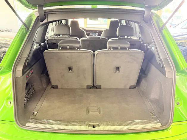 Audi SQ7 TFSI quattro | CH | Gar. 06/2029 | EXCLUSIVE LACKIERUNG | Nachtsicht | Massage+Belüftung | Allradlenkung | AHK | 7 Sitz |