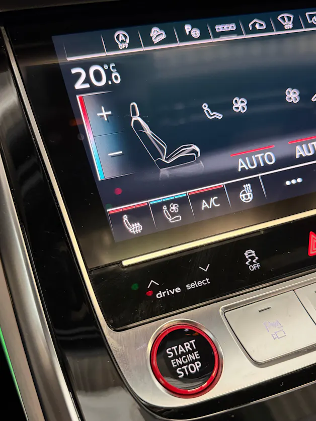Audi SQ7 TFSI quattro | CH | Gar. 06/2029 | EXCLUSIVE LACKIERUNG | Nachtsicht | Massage+Belüftung | Allradlenkung | AHK | 7 Sitz |