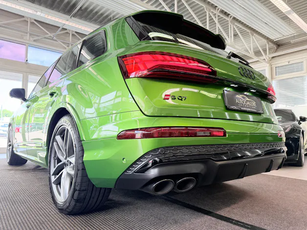 Audi SQ7 TFSI quattro | CH | Gar. 06/2029 | EXCLUSIVE LACKIERUNG | Nachtsicht | Massage+Belüftung | Allradlenkung | AHK | 7 Sitz |