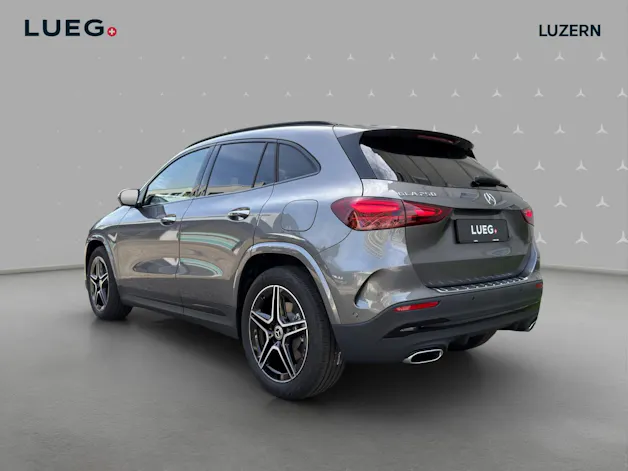 Mercedes-Benz GLA 250 4Matic 8G-DCT Swiss Star