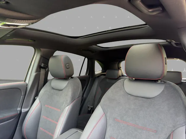 Mercedes-Benz GLA 250 4Matic 8G-DCT Swiss Star
