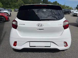 Hyundai i10 1.2 Amplia Automat