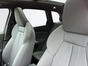 Audi Q5 SUV e-hybrid quattro 220 kW 2000ccm 299PS/220kW 4 Zylinder e-hybrid Benzin / elektrisch